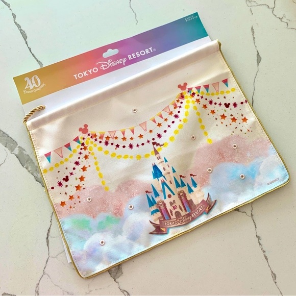 Tokyo Disney Resort 40th Anniversary Pin Holder Pennant Wall Hanging Banner - Picture 1 of 6